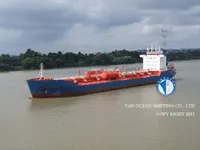 Танкер за нефт/химикали за продажба