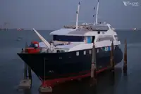 Пътнически кораб за продажба
