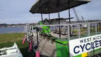 Контейнеровоз за продажба