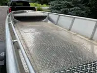 Работни съдове за продан