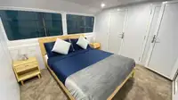 Катамаран за продажба