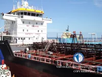 Танкер за нефт/химикали за продажба