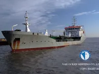 Танкер за нефт/химикали за продажба