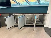 Круизен кораб за продажба