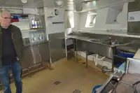 Буксир за продажба