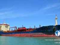 Танкер за нефт/химикали за продажба