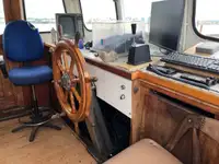 Круизен кораб за продажба