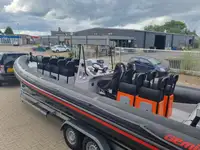 Контейнеровоз за продажба