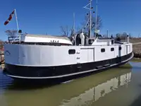 Буксир за продажба