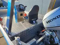 Работни лодки за продажба