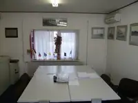 Баржа за продажба