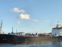 Танкер за нефт/химикали за продажба