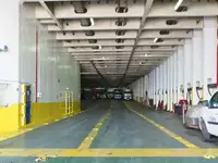 Хладилен кораб за продажба