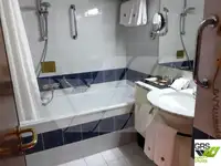 Круизен кораб за продажба
