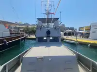 Пожарогасящ кораб за продажба