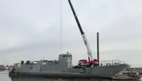 Десантен кораб, танкер за продажба