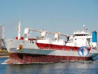Хладилен кораб за продажба