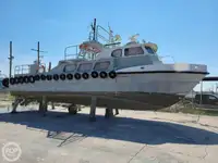 Кораб за превоз на екипаж за продажба