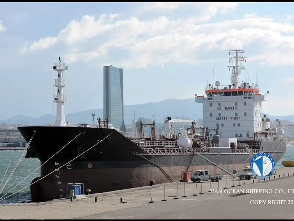 Танкер за нефт/химикали за продажба