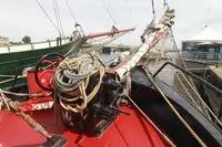 Плавущ хотел за продажба