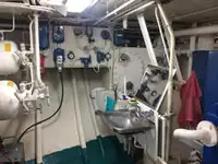 Хладилен кораб за продажба
