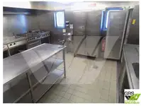Плаващ хотел за продажба