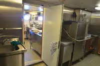 Контейнеровоз за продажба
