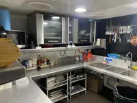 Круизен кораб за продажба