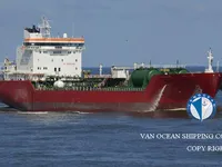 Танкер за нефт/химикали за продажба