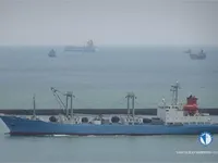 Хладилен кораб за продажба