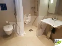 Круизен кораб за продажба