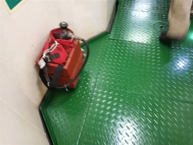 Буксир за продажба