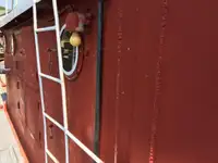 Буксир за продажба