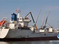 Хладилен кораб за продажба
