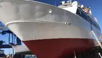 Круизен кораб за продажба