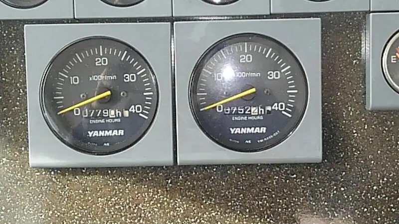 Кораб за превоз на екипаж за продажба