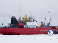 Хладилен кораб за продажба