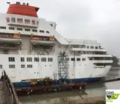 Круизен кораб за продажба