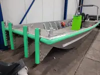 Работни съдове за продан