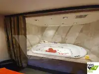 Круизен кораб за продажба