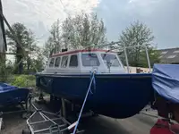 Патрулна лодка за продан