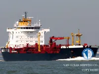 Танкер за нефт/химикали за продажба