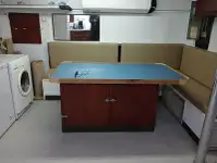 Контейнеровоз за продажба