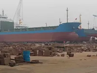 Контейнеровоз за продажба