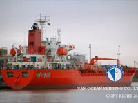 Танкер за нефт/химикали за продажба