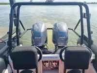 Контейнеровоз за продажба