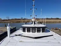Буксир за продажба