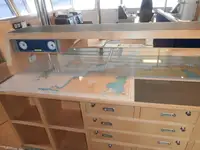 Контейнеровоз за продажба
