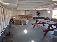 Буксир за продажба