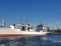 Хладилен кораб за продажба